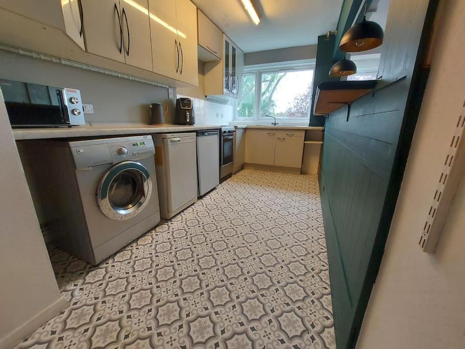 2 Bed Flat, Bounds Green, Piccadilly Line, London N11 Extérieur photo